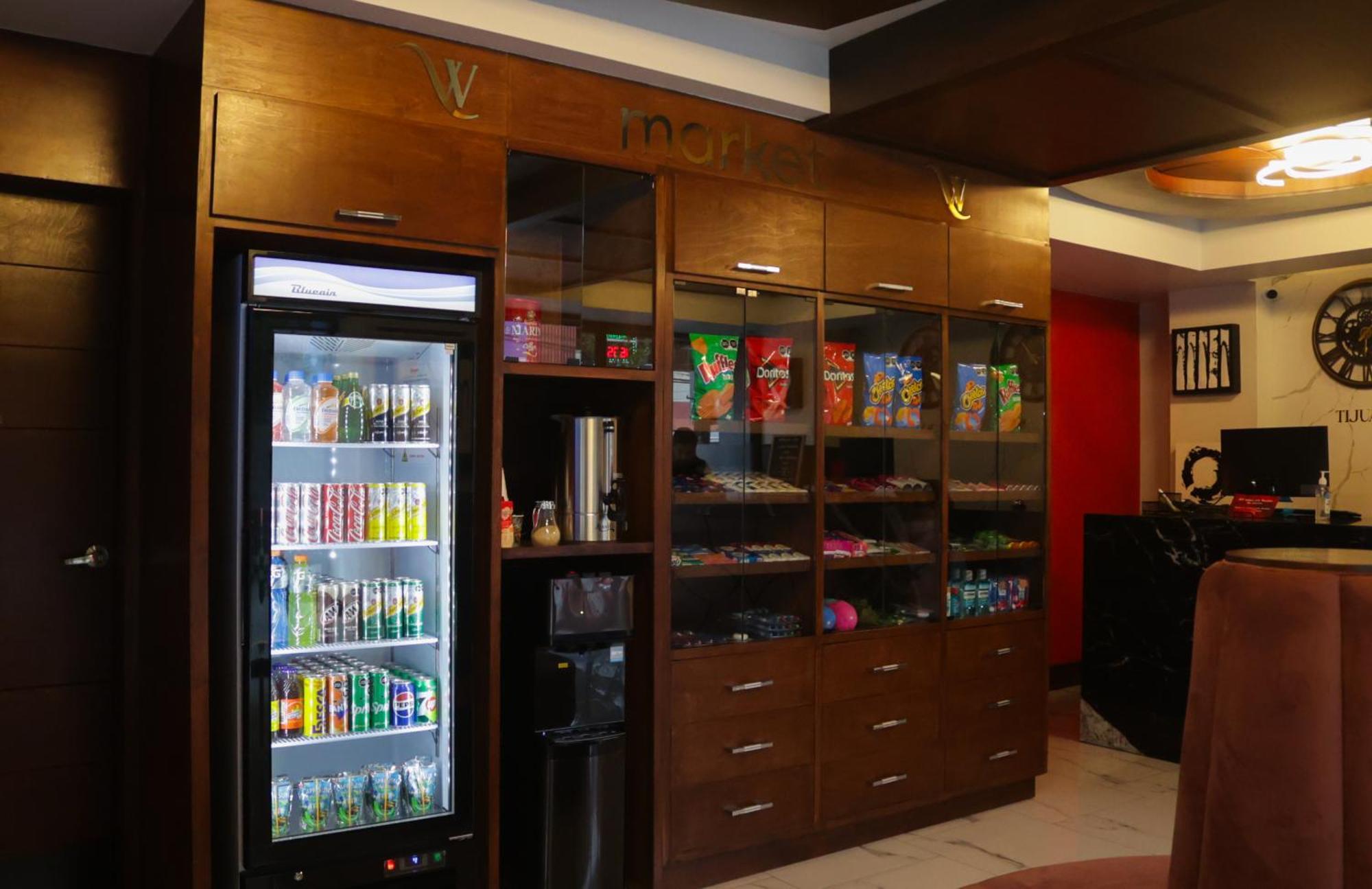 Hotel Wellintown Tijuana Buitenkant foto